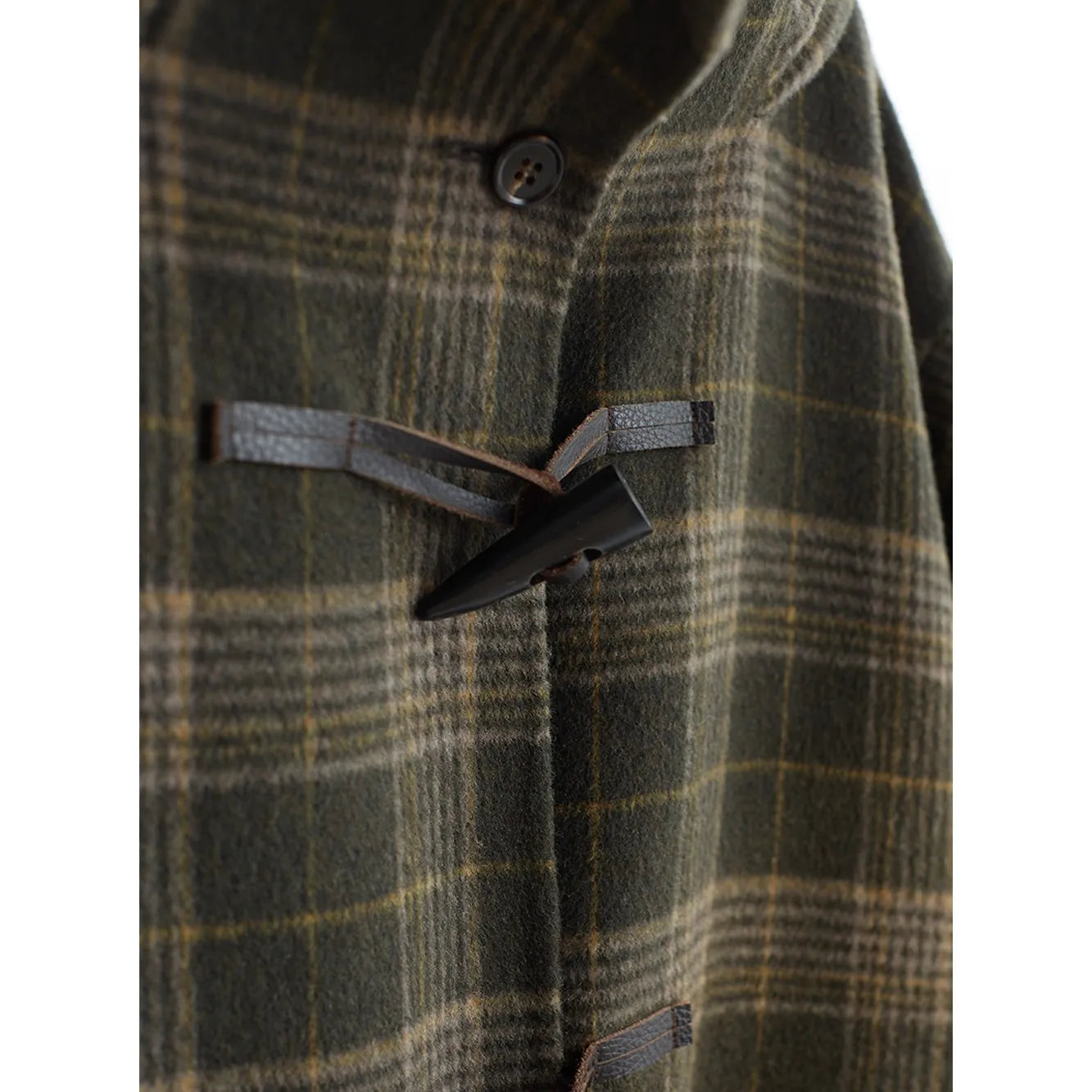 Horn-Button Coat~100% Wool Double-Sided Woolen Fabric with Contrasting Plaid, Fur Collar, Cocoon-Shaped Hooded Woolen Coat, Mid-Length for Women