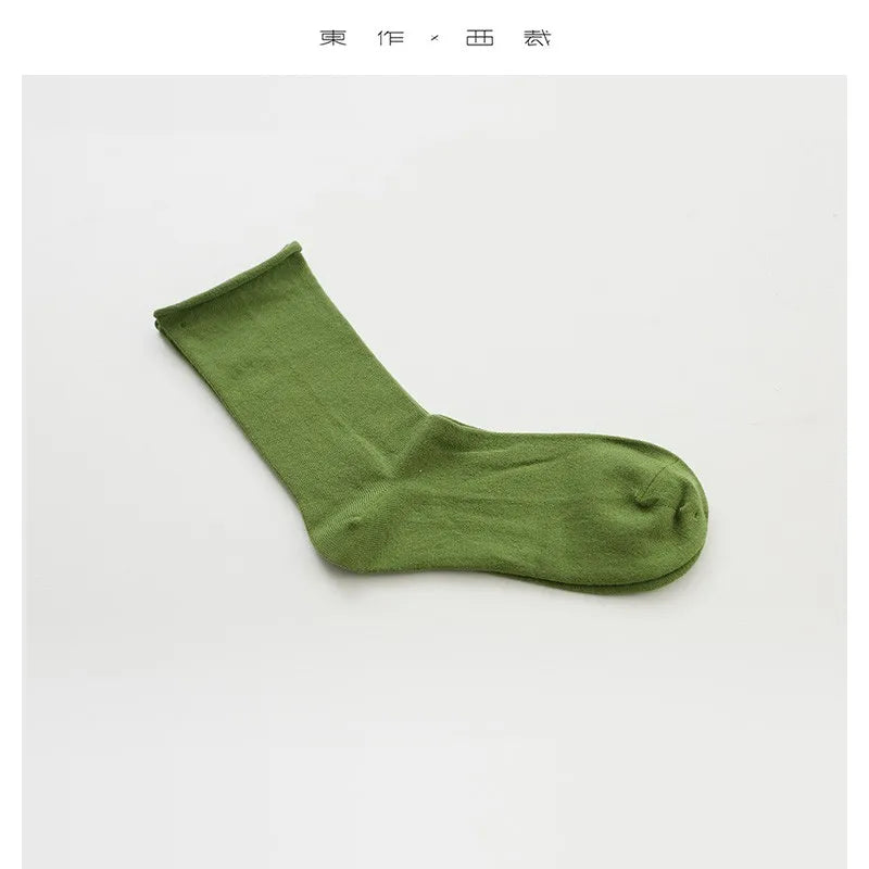 73% Merino Wool Socks~Anti-Pilling, Non-Binding, Machine Washable Wool Mid-Calf Socks in Christmas Colors for Autumn and Winter Outdoor Hiking and Warmth