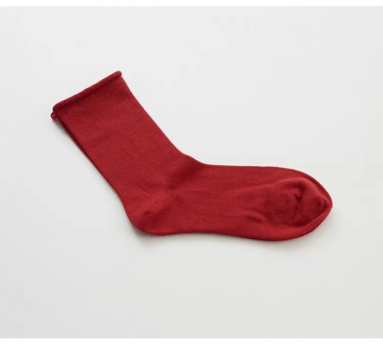 73% Merino Wool Socks~Anti-Pilling, Non-Binding, Machine Washable Wool Mid-Calf Socks in Christmas Colors for Autumn and Winter Outdoor Hiking and Warmth